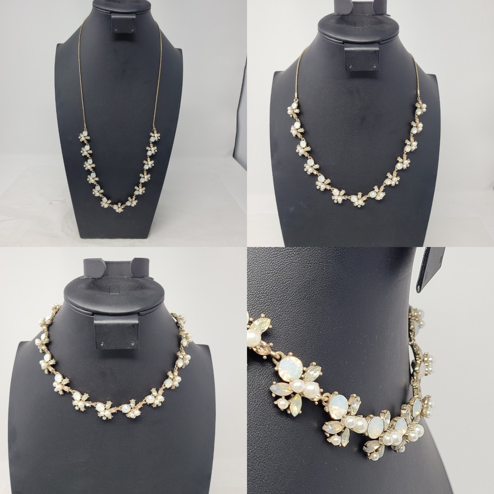 Vtg Chic Gold Tone Floral Faux Pearl Rhinestone Adjustable Statement Necklace